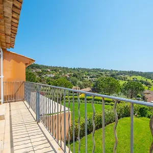  Hébergement de vacances Golf Residences